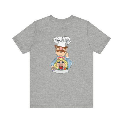 Chef's Special (Swedish Chef Serving Up Miss Piggy On A Platter) - Men's T-Shirt